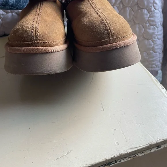 Koolaburra Tan Platform Shoes - Picture 6 of 8